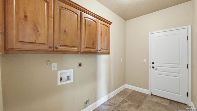 2291 Sun Chase Blvd, New Braunfels, TX 78130