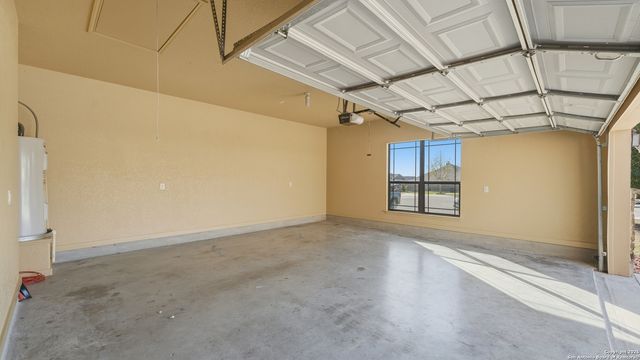 2291 Sun Chase Blvd, New Braunfels, TX 78130