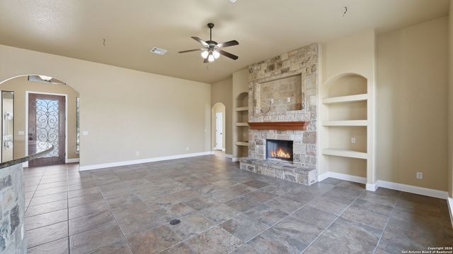 2291 Sun Chase Blvd, New Braunfels, TX 78130