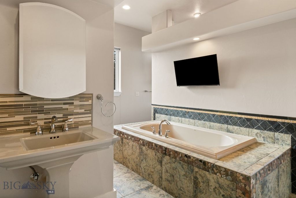 203 Alton Way, Bozeman, MT 59718 photo 33