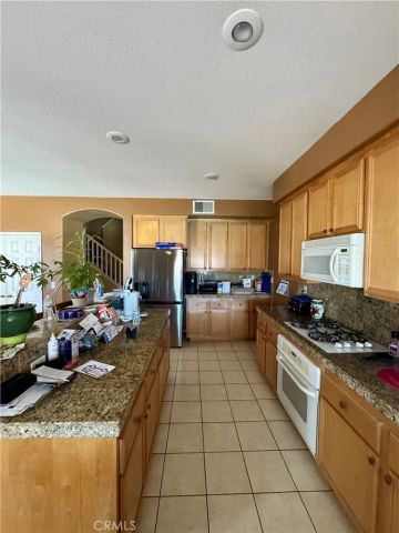 36582 Fontaine, Winchester, CA 92596