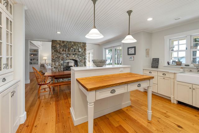 140 Holden Shore Road, Wolfeboro, NH 03894