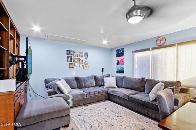 1204 La Cruz Drive, El Paso, TX 79902