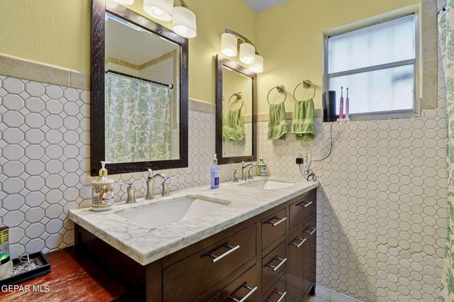 1204 La Cruz Drive, El Paso, TX 79902