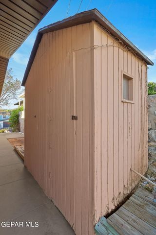 1204 La Cruz Drive, El Paso, TX 79902