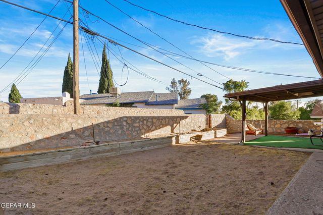 1204 La Cruz Drive, El Paso, TX 79902