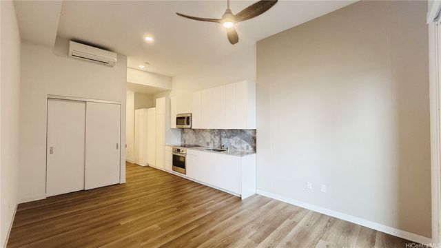 987 Queen Street 806, Honolulu, HI 96814