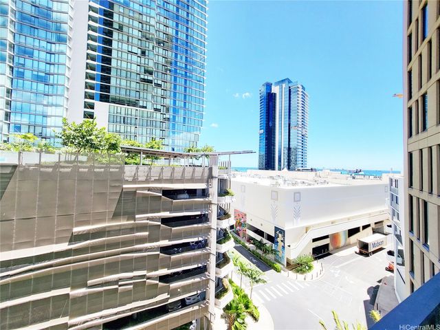 987 Queen Street 806, Honolulu, HI 96814