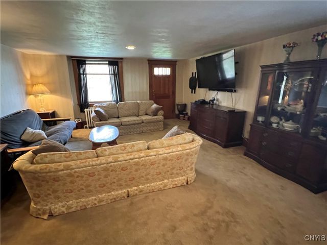 194 East Albany Street, Oswego, NY 13126