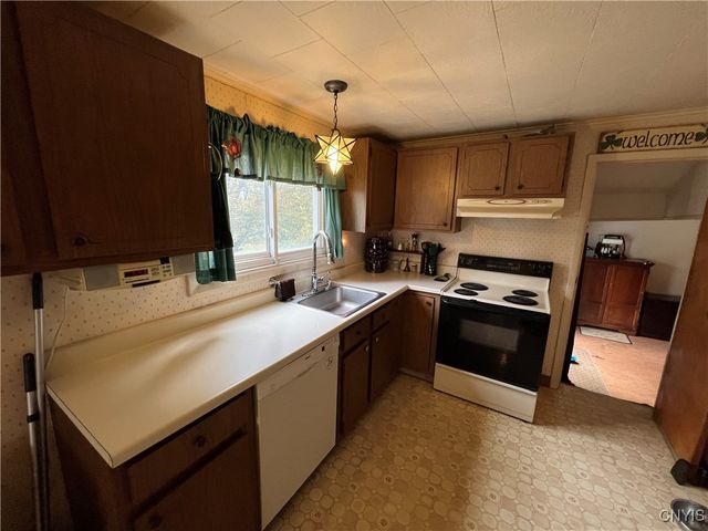 194 East Albany Street, Oswego, NY 13126