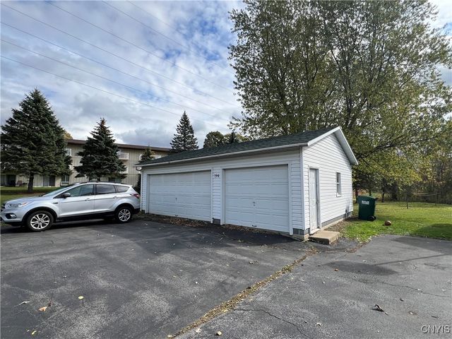 194 East Albany Street, Oswego, NY 13126
