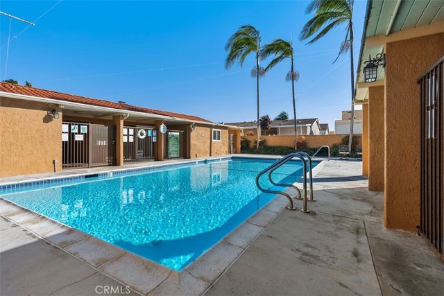20701 Beach Boulevard 285, Huntington Beach, CA 92648