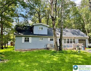 113 Lenape Trail, Penn Forest Twp, PA 18210