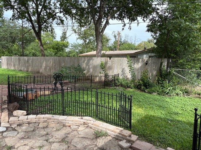 508 W Jefferson St, Kerrville, TX 78028