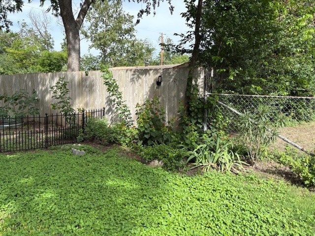 508 W Jefferson St, Kerrville, TX 78028