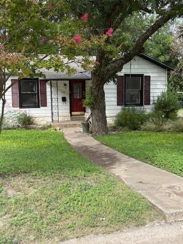 508 W Jefferson St, Kerrville, TX 78028