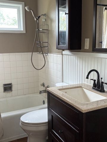 508 W Jefferson St, Kerrville, TX 78028