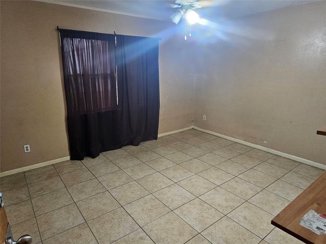 2818 Spa Drive, Deer Park, TX 77536