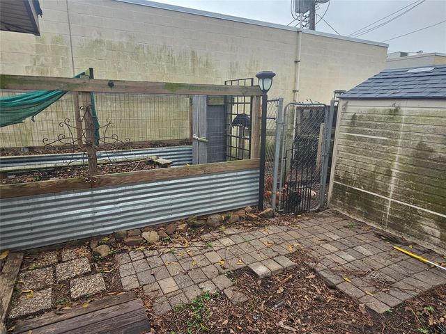 2818 Spa Drive, Deer Park, TX 77536