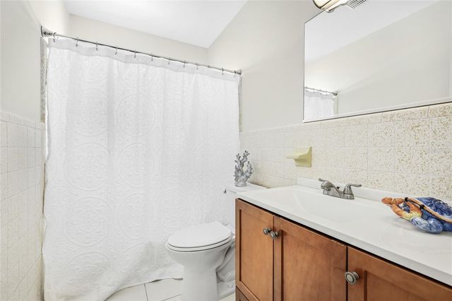 5715 2ND AVENUE DRIVE NW, Bradenton, FL 34209