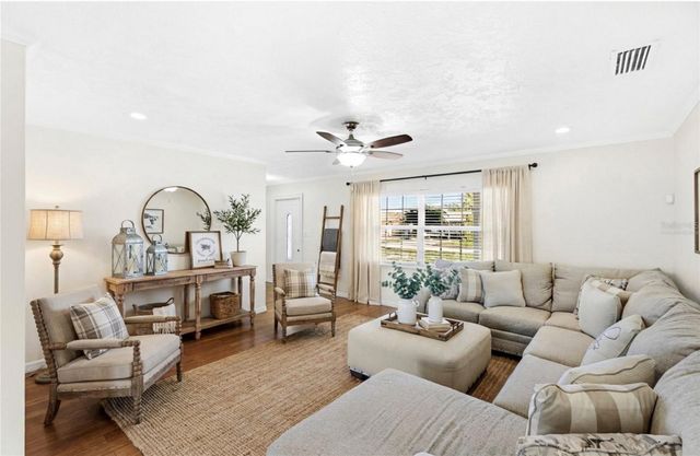 5715 2ND AVENUE DRIVE NW, Bradenton, FL 34209