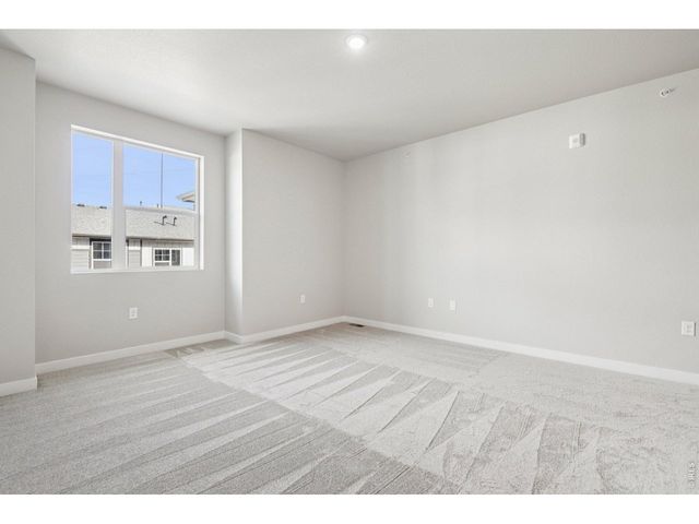 410 High Point Dr B-104, Longmont, CO 80504