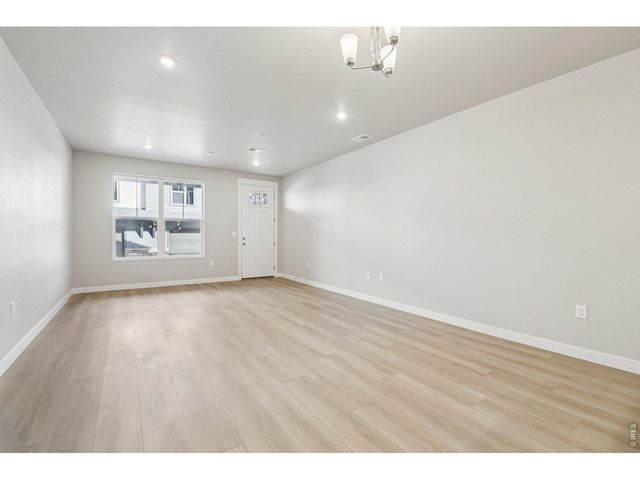 410 High Point Dr B-104, Longmont, CO 80504