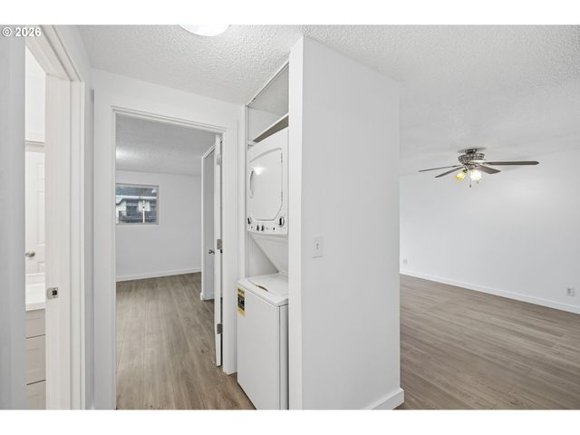 4023 DONALD St K, Eugene, OR 97405