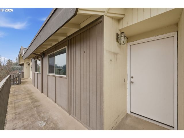 4023 DONALD St K, Eugene, OR 97405