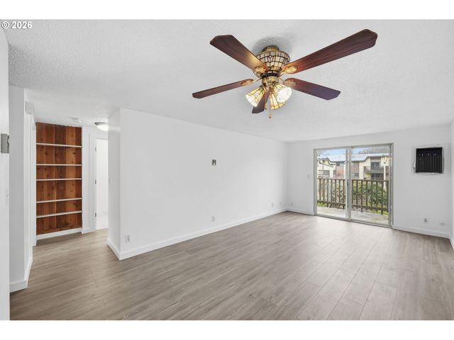 4023 DONALD St K, Eugene, OR 97405