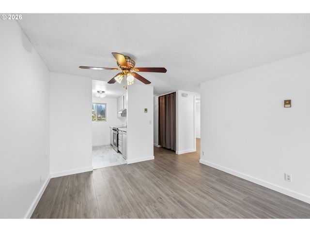 4023 DONALD St K, Eugene, OR 97405