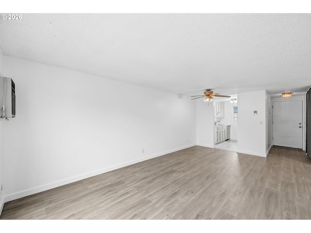 4023 DONALD St K, Eugene, OR 97405