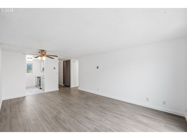 4023 DONALD St K, Eugene, OR 97405