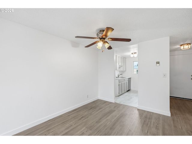 4023 DONALD St K, Eugene, OR 97405