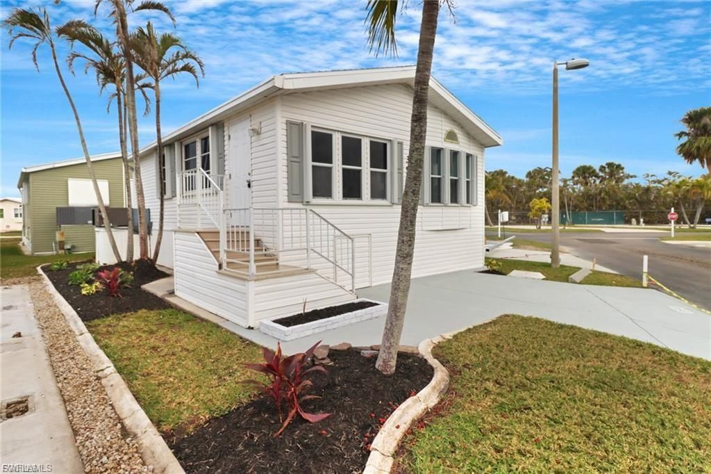 19681 Summerlin RD 354, FORT MYERS, FL 33908 — exterior