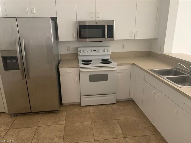 3624 Pine Oak CIR # 102, Fort Myers, FL 33916