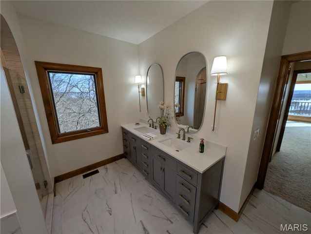 1 River Ridge Road, Grafton, IL 62037