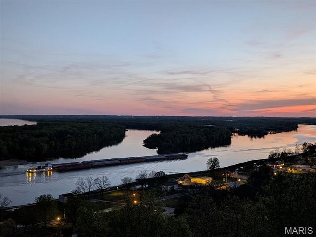 1 River Ridge Road, Grafton, IL 62037