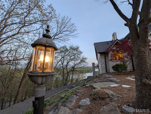 1 River Ridge Road, Grafton, IL 62037