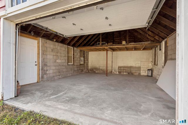 433 Main Street, New Hartford, CT 06057