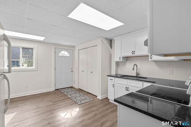 433 Main Street, New Hartford, CT 06057