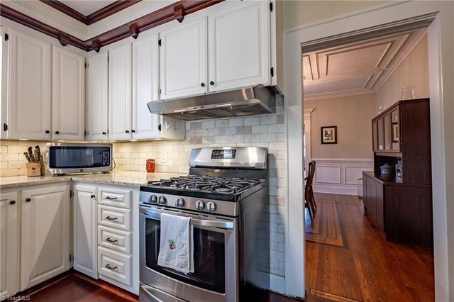 1223 Hawthorne Road, Winston-salem, NC 27103