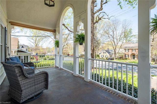 1223 Hawthorne Road, Winston-salem, NC 27103