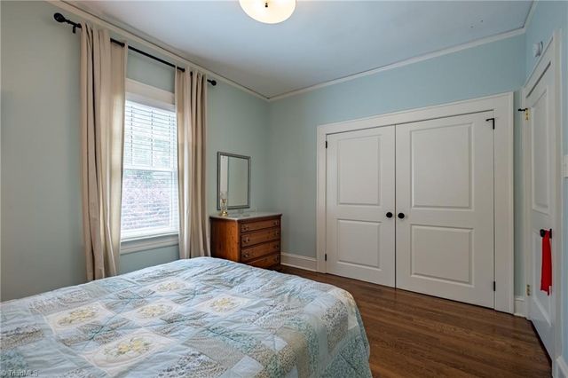 1223 Hawthorne Road, Winston-salem, NC 27103