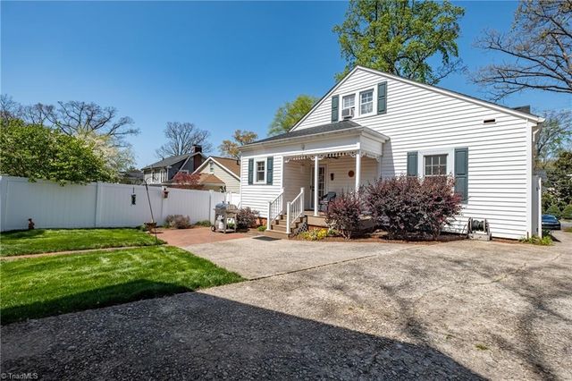 1223 Hawthorne Road, Winston-salem, NC 27103