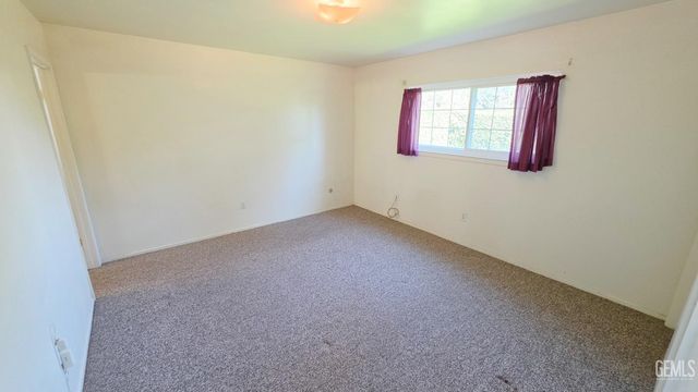 1118 Washington Avenue, Bakersfield, CA 93308