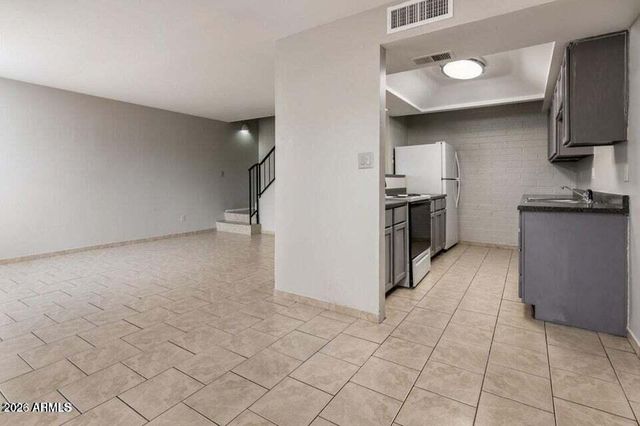 4522 E Pueblo Avenue, Phoenix, AZ 85040