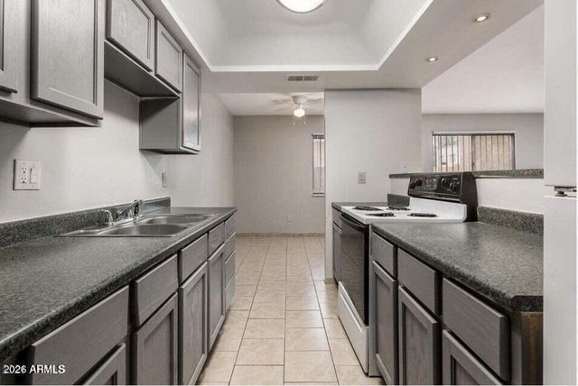 4522 E Pueblo Avenue, Phoenix, AZ 85040