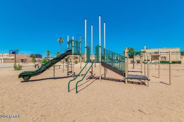 4522 E Pueblo Avenue, Phoenix, AZ 85040
