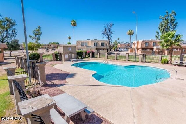 4522 E Pueblo Avenue, Phoenix, AZ 85040